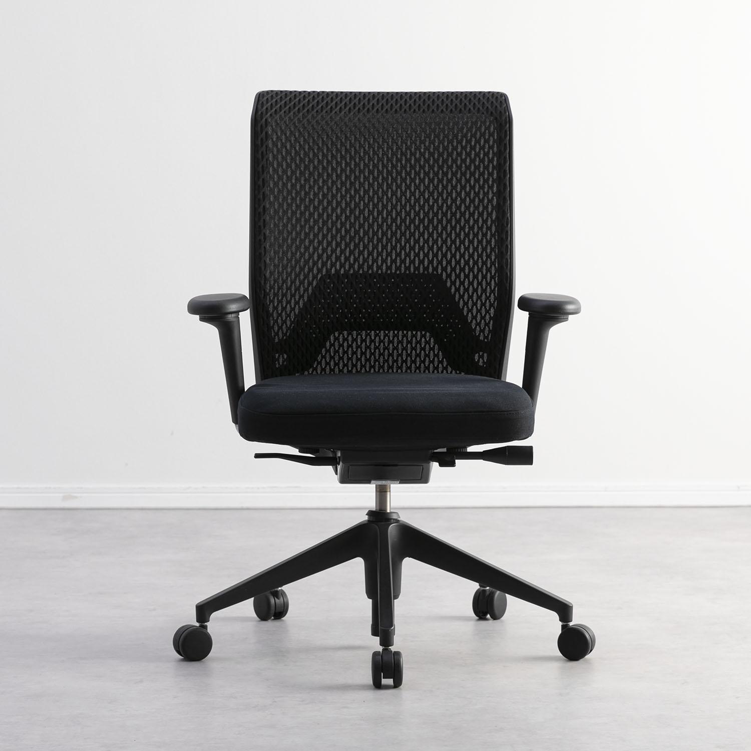 Vitra IDメッシュチェア 幅77×奥行77×高さ97cm Vitra / ヴィトラ