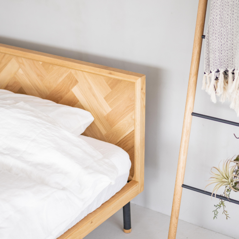 NOWHERE LIKE  ダブルベッドフレーム　ノーウェアライクホーム ノーウェアライクホームのベッドフレームを買うなら最低価格証明