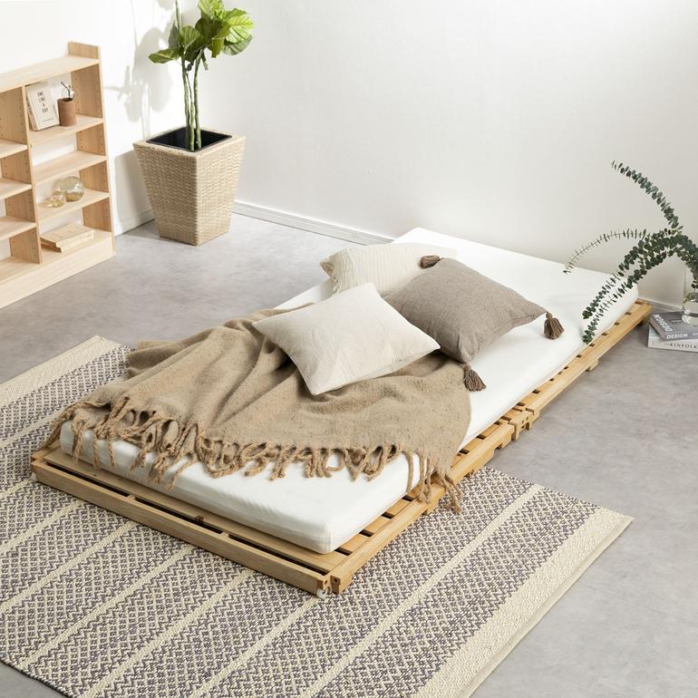 折りたためてワンルームにおすすめのすのこローベッド　HINOKI 折りたたみ ベッドフレーム