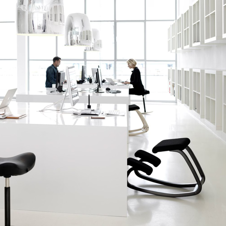 VARIER / VARIABLE バランスチェア 幅72×奥行51×高さ52㎝のレンタル