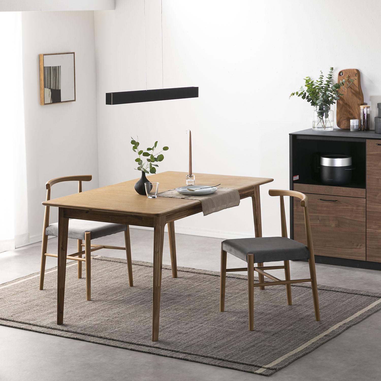 EDDA 伸長式ダイニングテーブル 幅135×奥行80×高さ72cmのレンタル