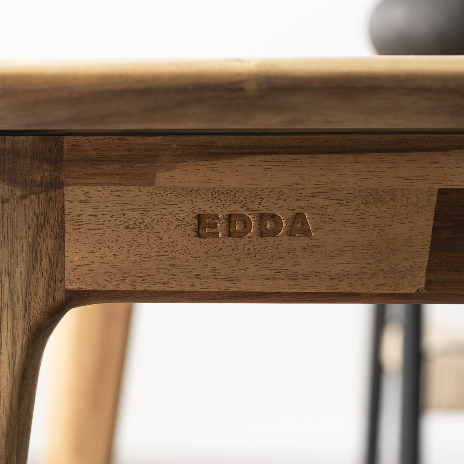 EDDA 伸長式ダイニングテーブル 幅135×奥行80×高さ72cm｜【公式】CLAS