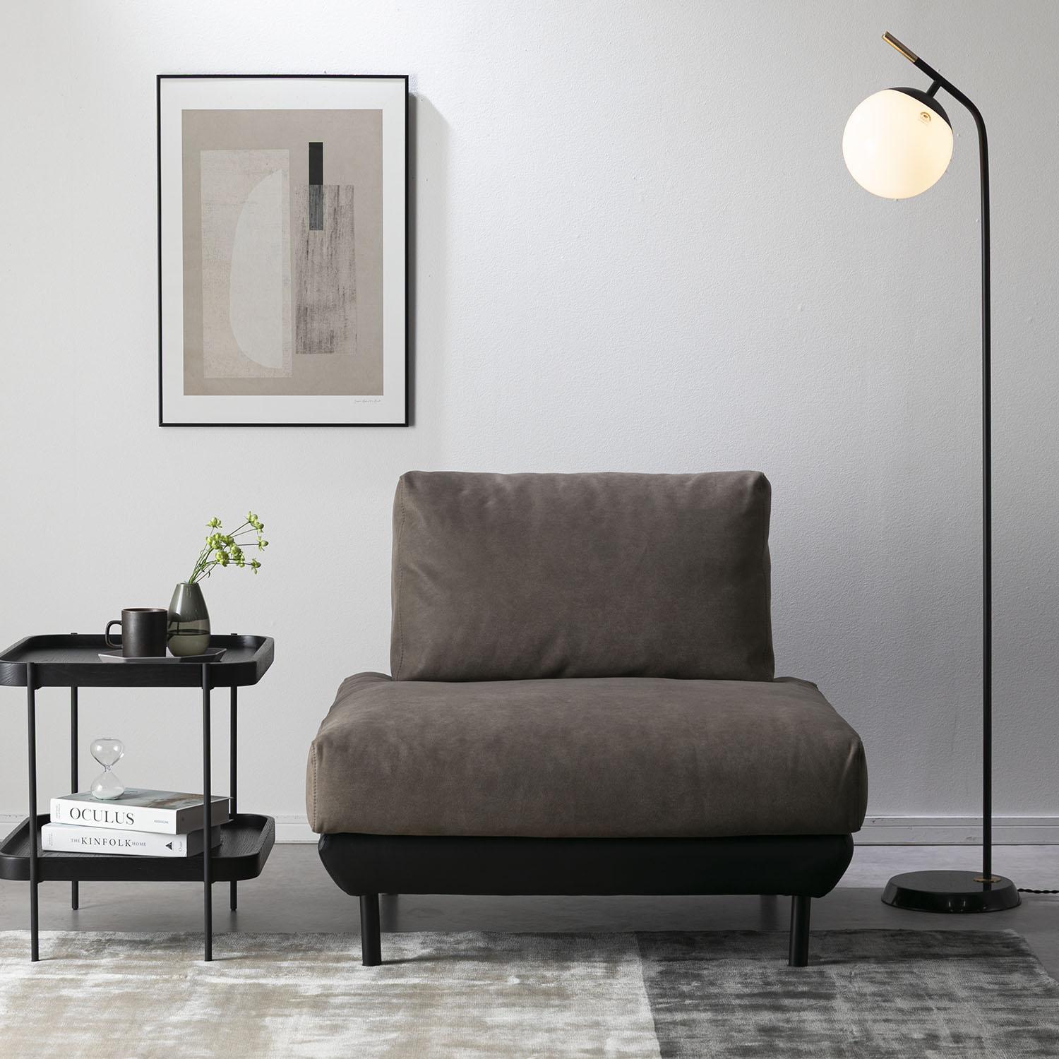 家具のレンタル・サブスクCLASなら「初期費用を抑えて、自宅でじっくり試す」という、購入では不可能な選択が可能