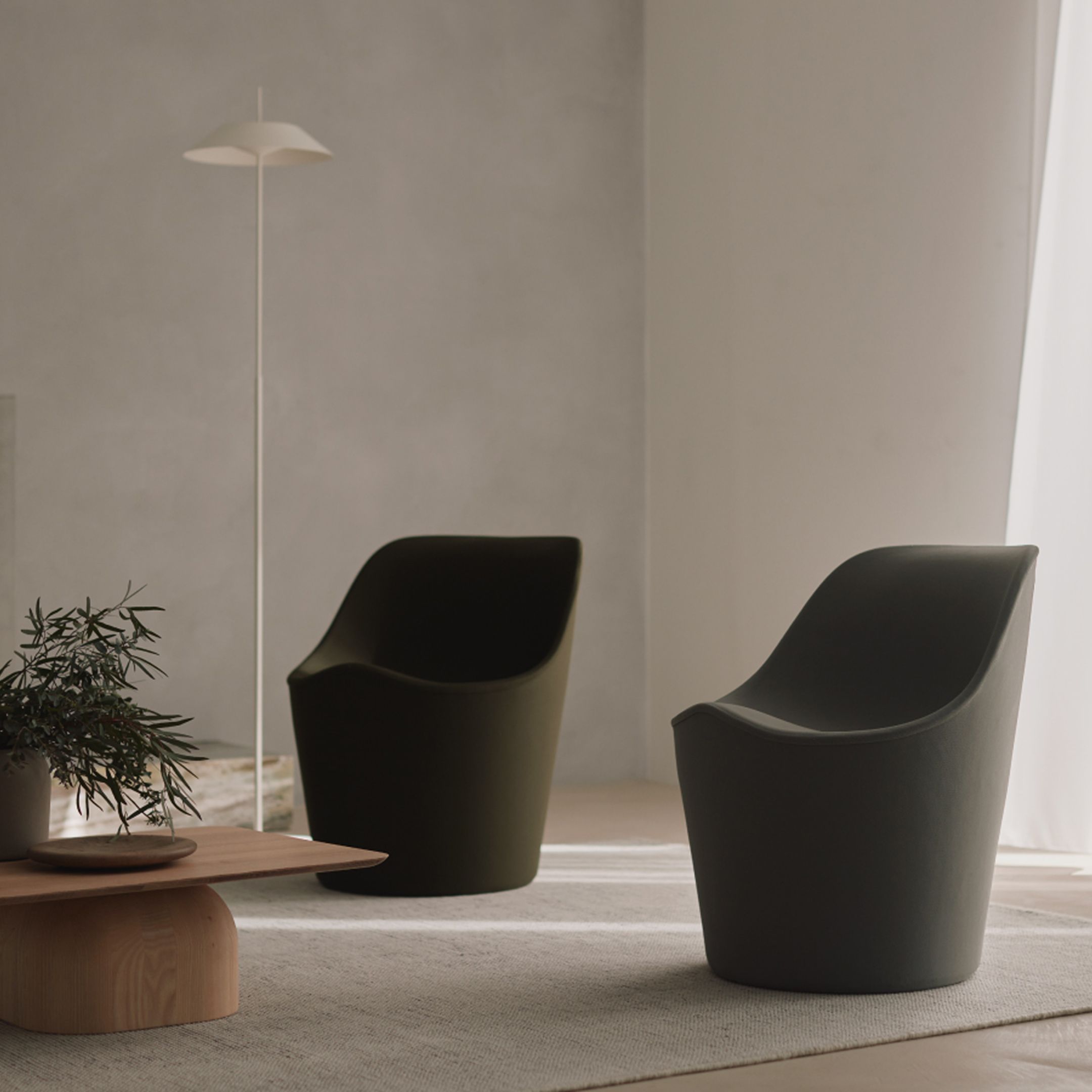 &MEDICAL KURA SOFA