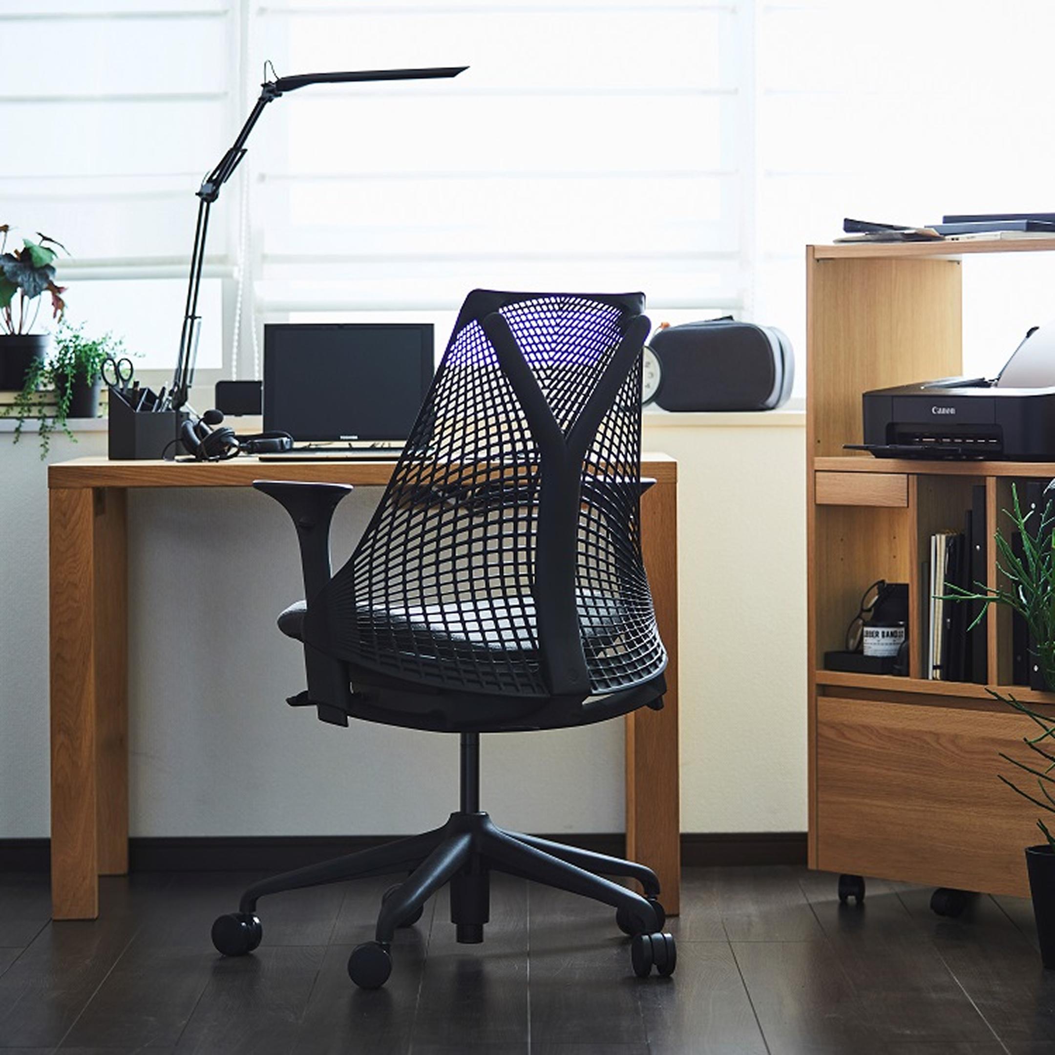 HermanMiller × カリモク セイルチェア オリジナルカラー 幅73×奥行73 