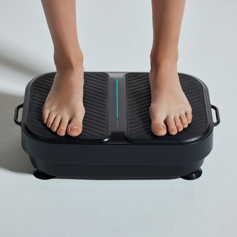 MYTREX 振動 EMS トレーニングデバイス 公式】MYTREX W FIT ACTIVE | この刺激、裏切らない。- マイ