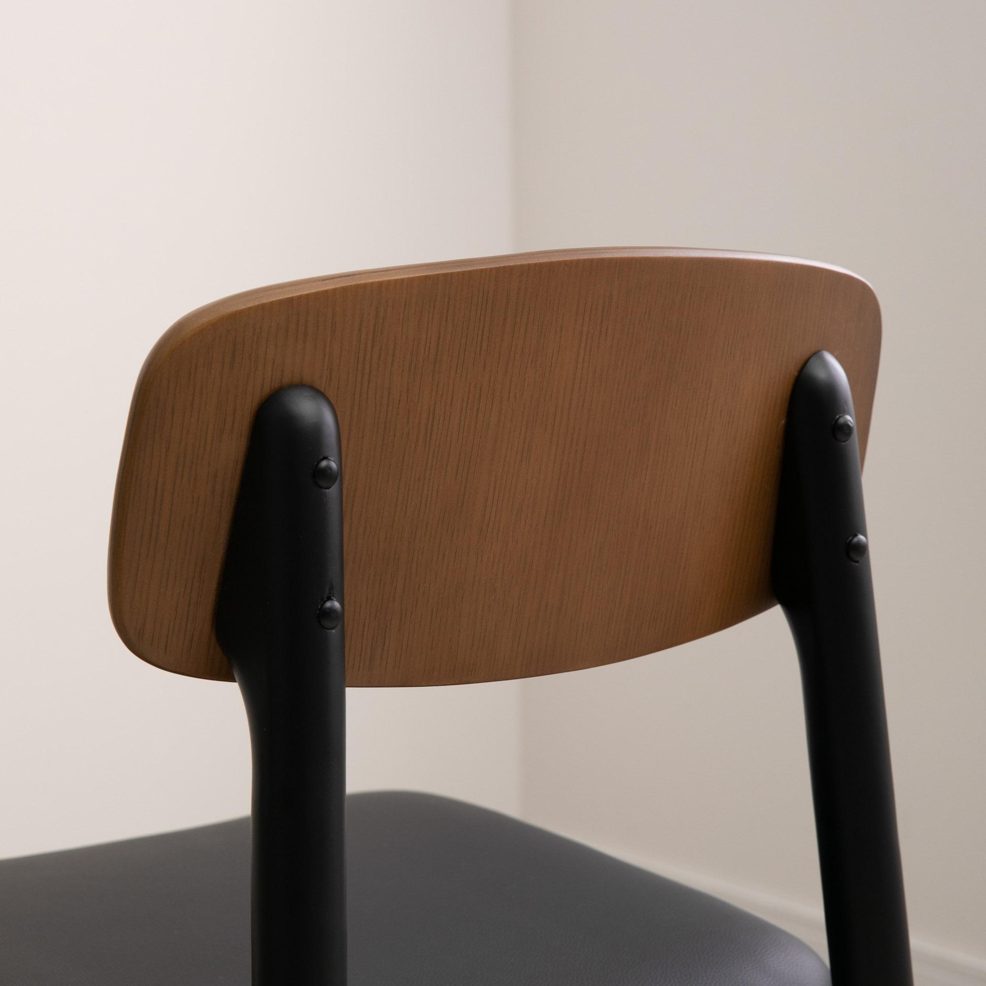 リリア ダイニングチェア 幅44×奥行47×高さ77cmのレンタル・サブスク