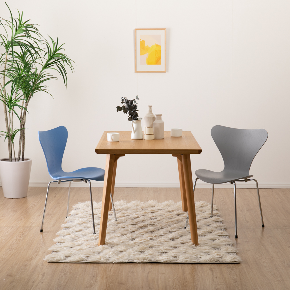 デンマークで創業された高級家具ブランド FRITZ HANSEN（フリッツ・ハンセン）