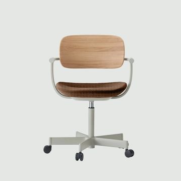 ITOKI×カリモク　バーテブラ03 WOOD 5本脚